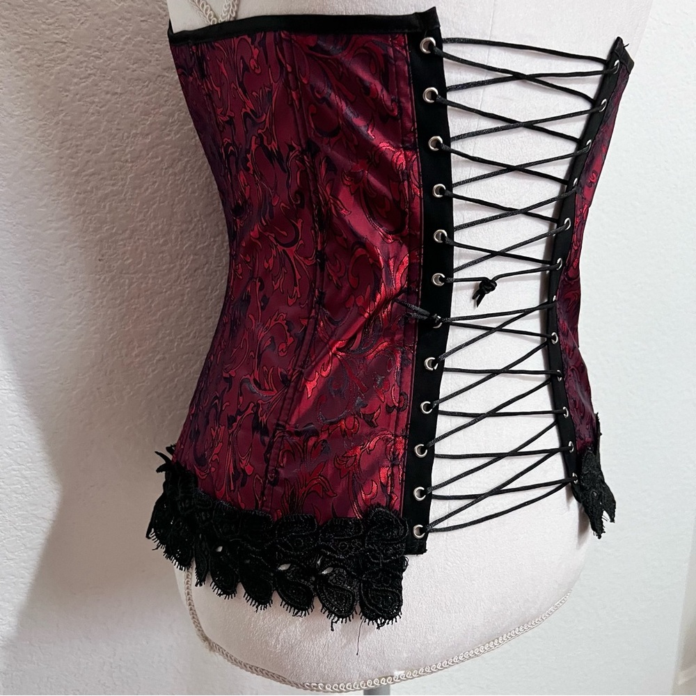Dreamgirl Red & Black Lace Bustier Corset with Garters & Thong New Medium - Picture 6 of 16